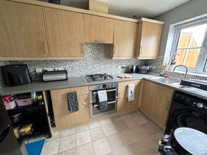 Kitchen- click for photo gallery